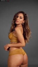 anitta fap bunda bunda Foto